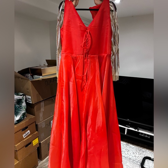 Plus size dresses for sale. Only work once amazing quality. - Picture 3 of 16